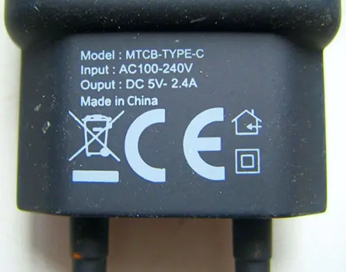 Photo de l’avis officiel: CELLECT HÁLÓZATI TÖLTŐ / TRAVEL CHARGER Chargeur USB — risque: Choc électrique