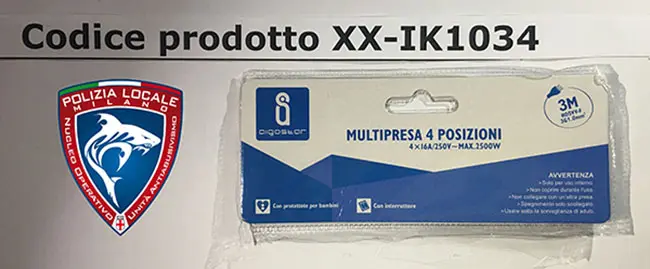 Foto do aviso oficial: AIGOSTAR MULTIPRESA 4 POSIZIONI Chumbo de extensão — risco: Choque elétrico