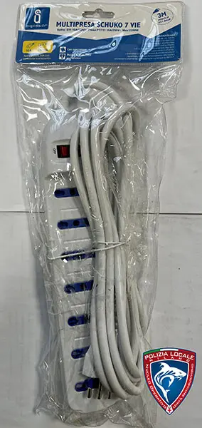 Foto do aviso oficial: AIGOSTAR MULTIPRESA SCHUKO 7 VIE Chumbo de extensão — risco: Choque elétrico
