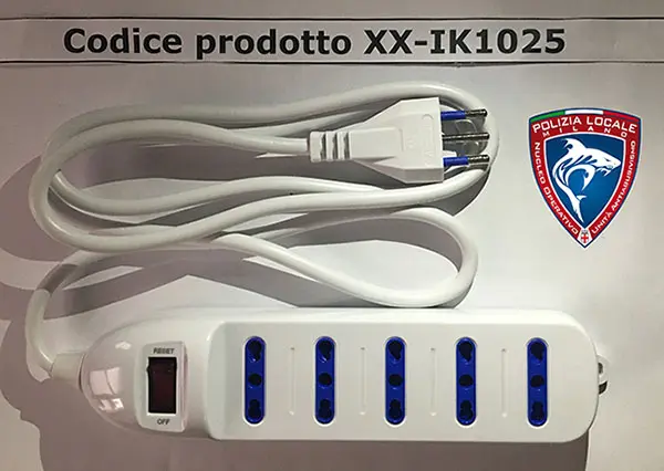 Photo from the official notice: AIGOSTAR MULTIPRESA SCHUKO 5 VIE extension lead — electric shock risk