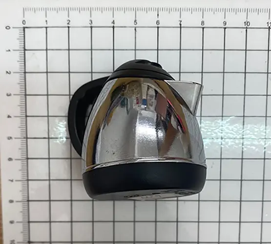 Photo from the official notice: Novelty lighter — burns & fire risk (A12/01275/21)