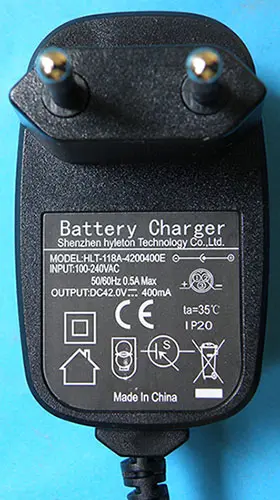 Photo from the official notice: 2Drive 2Drive LED  Series Balance Scooter self-balancing scooter (hoverboard) — burns & fire risk