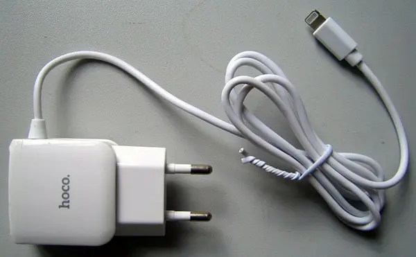 Photo de l’avis officiel: hoco. CHARGER 2USB Chargeur USB — risque: Choc électrique