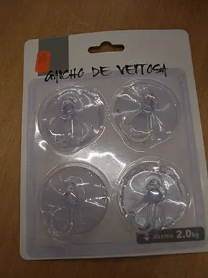 Photo de l’avis officiel: GANCHO DE VENTOSA Crochets en plastique — risque: Risque chimique