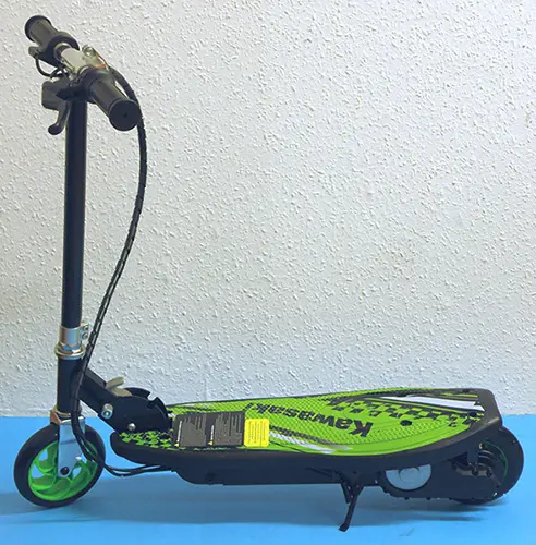 Photo de l’avis officiel: Kawasaki FOLDING SCOOTER Scooter électrique — risque: Blessures