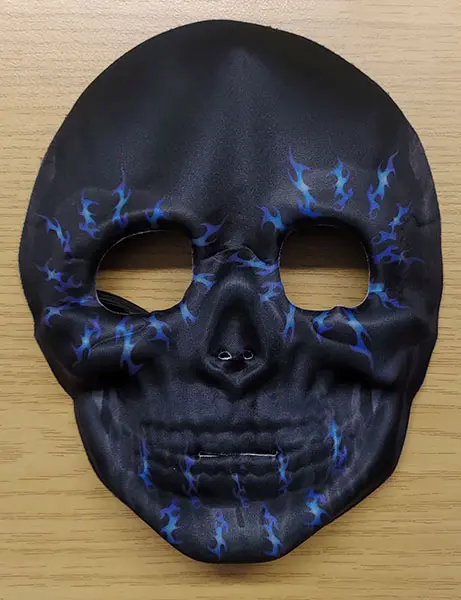 Foto dell’avviso ufficiale: Pentone Creations SA Dark Lord - Hooded Robe, Mask Costume da bambino vestito fantasia — rischio: Ustioni