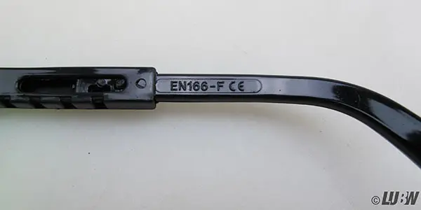 Foto aus der offiziellen Meldung: EleksMaker Laserschutzbrille — Risiko: Sehschaden