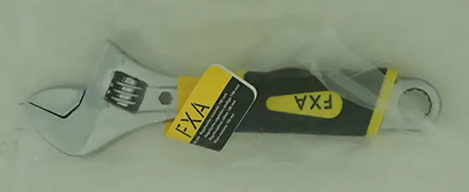 Photo de l’avis officiel: FXA FXA adjustable wrench 150 mm Clé réglable — risque: Risque chimique