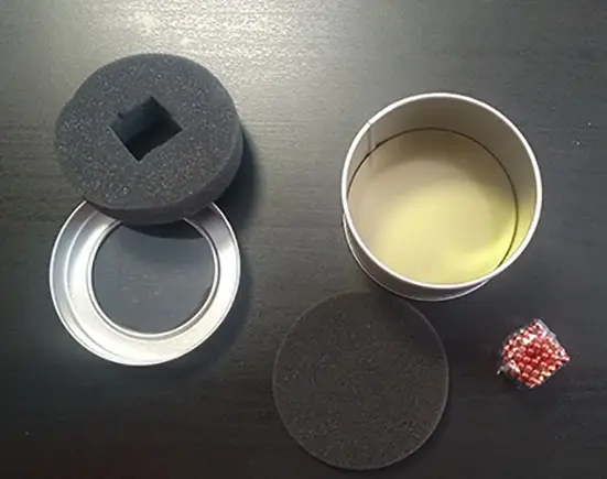 Foto do aviso oficial: Magnetyczne kulki 3mm Bolas magnéticas — risco: Ferimentos