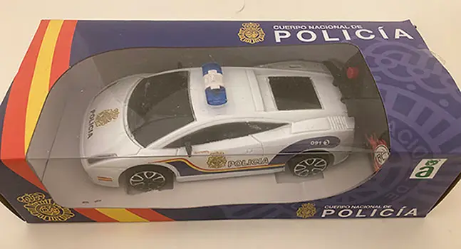 Photo de l’avis officiel: Atosa Cuerpo nacional de Policia Voiture électrique télécommandée — risque: Environnement