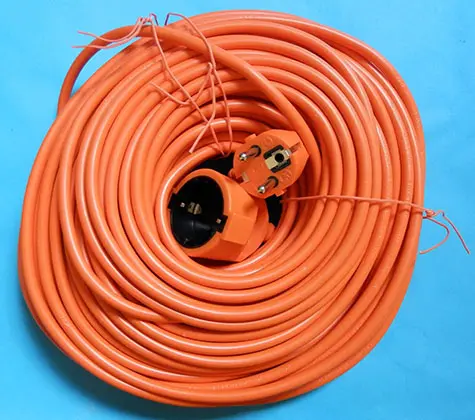 Photo de l’avis officiel: ENTAC EXTENSION CORD WITH EARTHED SOCKET Cordon d’extension — risque: Brûlures & Incendie