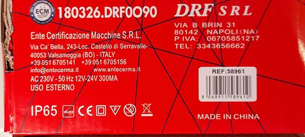 Foto aus der offiziellen Meldung: DFR S.R.L. Luci di Natale 100 led/Luce mantello 192 led/Luci di natale 280 led Beleuchtungskette — Risiko: Elektrischer Schlag & Feuer