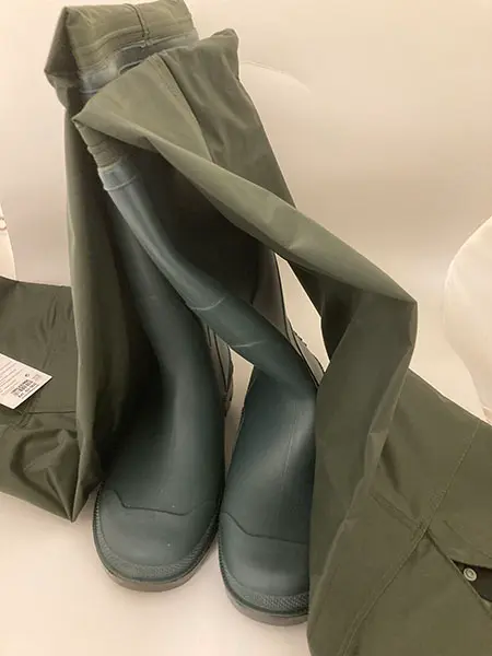 Photo de l’avis officiel: Biltema Vadarstövlar Bottes de wader — risque: Risque chimique & Environnement
