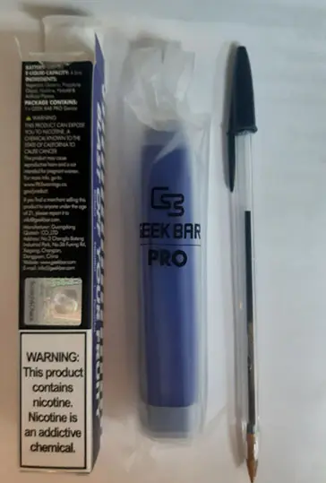 Foto aus der offiziellen Meldung: Geek Bar Pro Geek Bar Pro 5% (50mg/ml) 4.5ml Einweg-elektronische Zigarette — Risiko: Chemikalie
