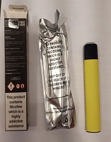 Photo de l’avis officiel: Ultimate Bar Ultimate Bar 1% Salt Nic Up to 575 puffs Cigarette électronique jetable — risque: Risque chimique