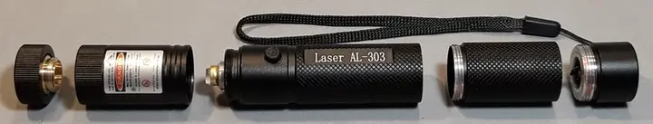 Foto aus der offiziellen Meldung: Laserpointer — Risiko: Sehschaden & Elektrischer Schlag