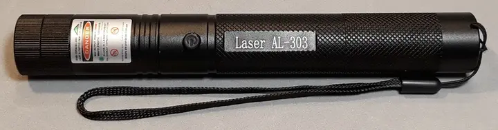 Foto aus der offiziellen Meldung: Laserpointer — Risiko: Sehschaden & Elektrischer Schlag