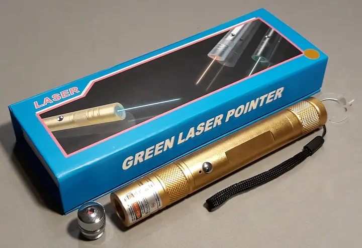 Foto uit de officiële melding: GREEN LASER POINTER Laserpointer — risico: Aantasting van het gezichtsvermogen (A12/01836/21)