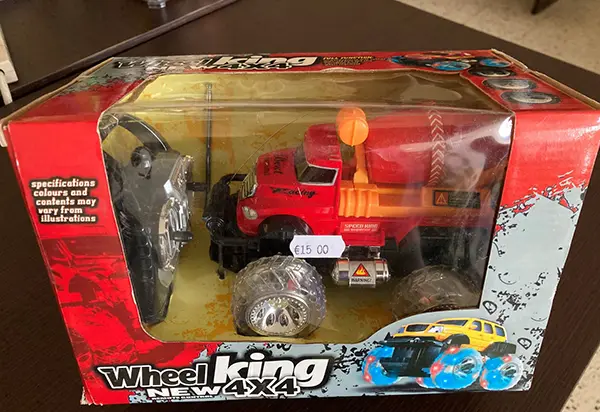 Photo from the official notice: Wheel King new 4x4 Remote controlled car (Wheel King) remote control car — chemical risk