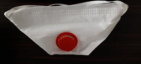 Foto uit de officiële melding: UNIMED Union Medikal Particulate Respirator Deeltjesfiltermasker — risico: Gezondheidsrisico/overige