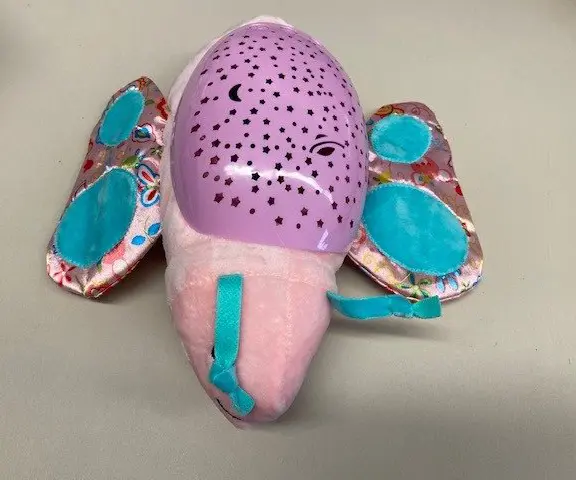 Foto aus der offiziellen Meldung: Slumber buddies Tierfigur, LED Nachtleuchte mit Projektor — Risiko: Umwelt