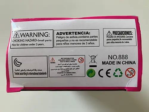 Foto aus der offiziellen Meldung: Swimming Baby Plastikpuppe — Risiko: Ersticken