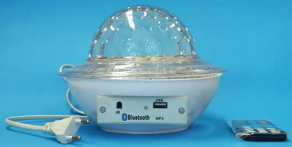 Foto do aviso oficial: LED UFO bluetooth crystal magic  ball Luz LED — risco: Queimaduras & Choque elétrico