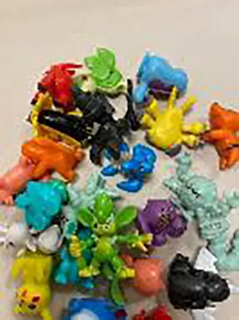 Foto do aviso oficial: Toy mini figures monster animation model collection Conjunto de bonecas de plástico — risco: Químico