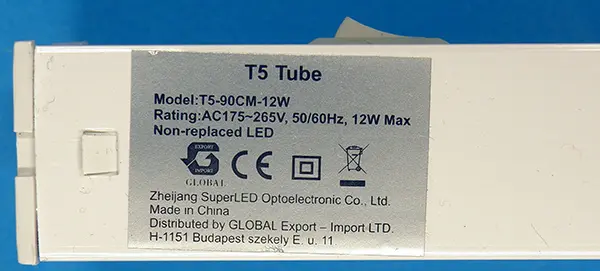 Photo de l’avis officiel: Global T5 LED TUBE Tube à LED — risque: Choc électrique