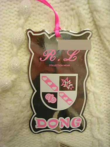 Foto aus der offiziellen Meldung: Dong Kinderpullover — Risiko: Ersticken