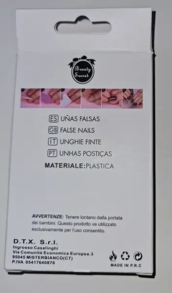 Foto dell’avviso ufficiale: Beauty Secret Unghie Finite Chiodi falsi — rischio: Rischio chimico
