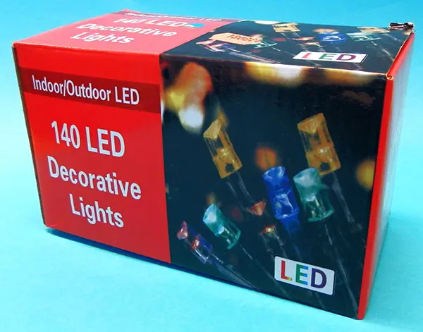 Photo de l’avis officiel: 140 LED Decorative Lights Chaîne d’éclairage — risque: Brûlures & Choc électrique