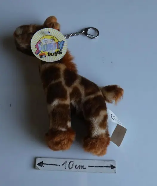 Photo de l’avis officiel: SUNNY TOYS Porte clé grande girafe peluche animal neuf Jouet doux — risque: Étouffement
