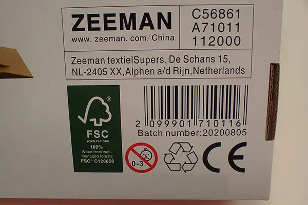 Photo from the official notice: Zeeman Wooden toy train — choking risk