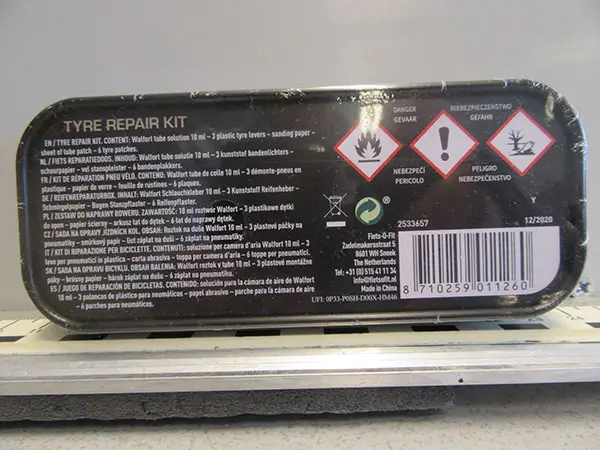 Photo de l’avis officiel: Walfort Tyre Repair Kit Kit de réparation des pneus — risque: Risque chimique