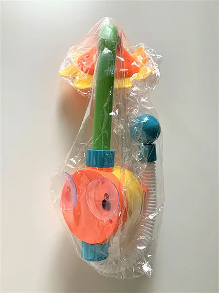 Photo de l’avis officiel: Jouet de bain en plastique — risque: Risque chimique & Étouffement