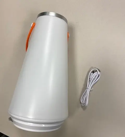 Photo de l’avis officiel: Touch Panel Camping Lantern Lanterne LED — risque: Risque chimique & Environnement