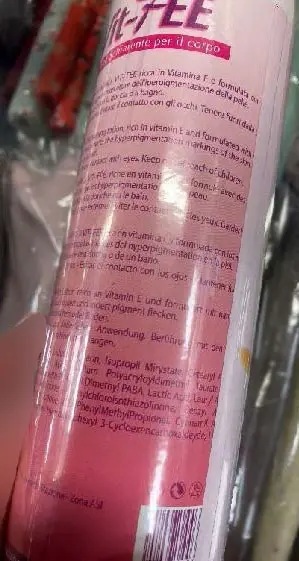 Photo de l’avis officiel: Mama Africa Cosmetics Vit-Fee Whitening Beauty Lotion Lotion éclaircissante pour la peau — risque: Risque chimique