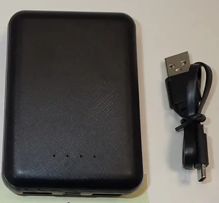 Photo from the official notice: Kruidvat, Trekpleister Powerbank — burns & fire risk