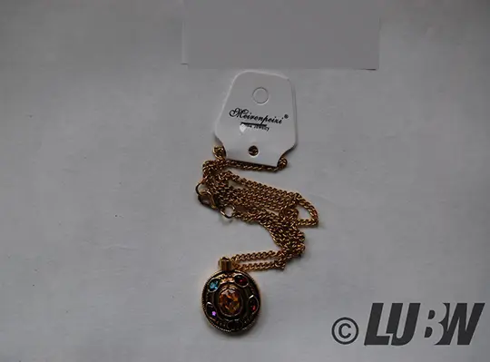 Photo de l’avis officiel: Meirenpeizi - Zhijia Jewelry, bifriend Bifriend-The Avengers Alliance Movies Thanos Charm Anhänger Halskette P — risque: Risque chimique