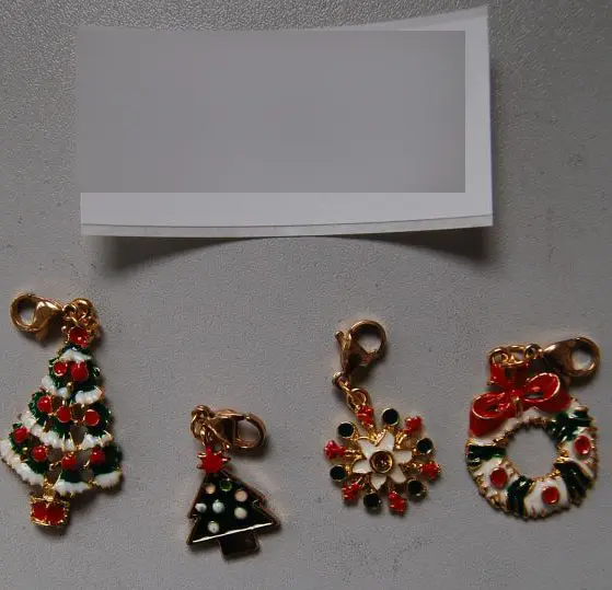 Photo from the official notice: MJARTORIA MJARTORIA Schmuck Adventskalender 2021 Damen Mädchen Frauen Kinder Xmas Weihnachtskalendar mit 24 Üb — chemical risk