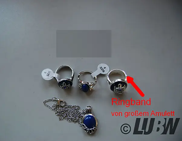 Foto do aviso oficial: XHBTS XHBTS 10 Set Ersetzen Sie die Vampire DIaries Daywalking Katherine Saphir Kristall Anhänger Halsk. Joias — risco: Químico