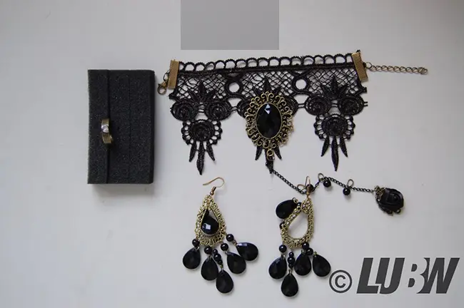 Foto del aviso oficial: PPX PPX 4 Stück Gotisch Choker Halskette Armbänder Schmuck Halsband Ketten Victorian Steampunk Retro Zah Conju — riesgo: Riesgos químicos