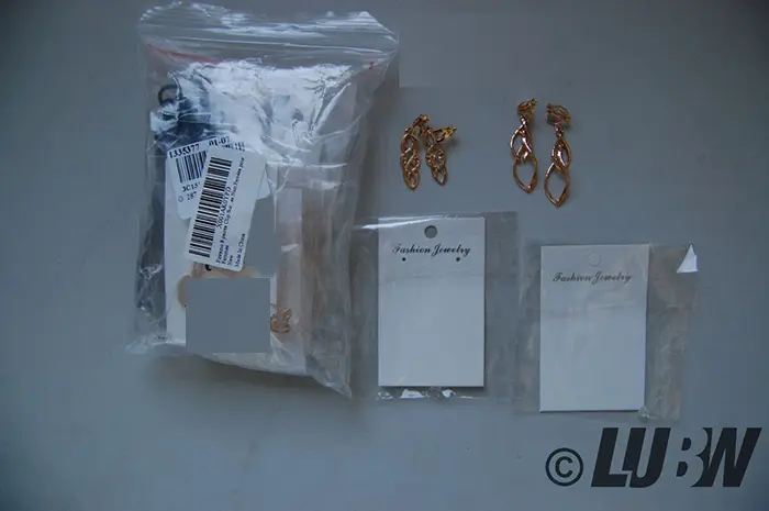 Foto dell’avviso ufficiale: Finrezio Finrezio 8 Paar Ohrclips Set Long Bar Celtic Knot Hoop Dangle Clip Ohrringe Zirkonia Perle Set di ore — rischio: Rischio chimico