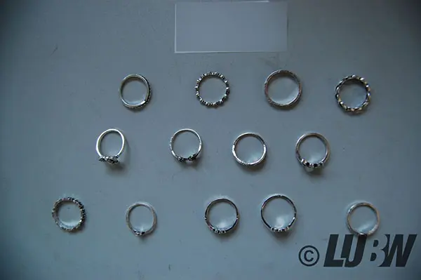 Foto dell’avviso ufficiale: Ushiny Ushiny Boho Opal Fingerringe Siver Moon Joint Knöchelringe Geschnitzte Fatima Handring Set Stapelbar Se — rischio: Rischio chimico