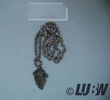 Foto aus der offiziellen Meldung: Tolma Halskette mit Rabe und Wolf - starker Mystische Symbol Wikinger Schmuck Wikinger-Tier-Totem des Muts Hal — Risiko: Chemikalie
