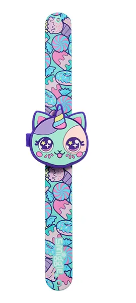 Foto aus der offiziellen Meldung: Smiggle Smiggle Fun Character Slapband Watch Kinderuhr — Risiko: Chemikalie & Ersticken