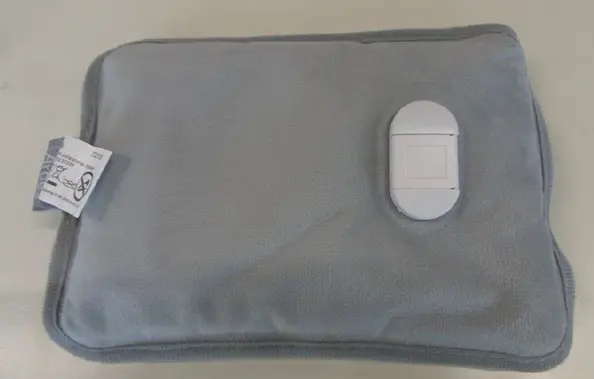 Foto dell’avviso ufficiale: Ardes Manolo extra puff Sacchetto elettrico dell'acqua calda — rischio: Ustioni & Scossa elettrica