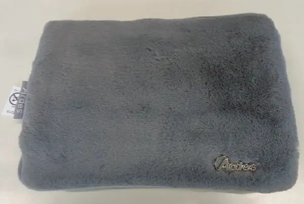 Foto dell’avviso ufficiale: Ardes Manolo extra puff Sacchetto elettrico dell'acqua calda — rischio: Ustioni & Scossa elettrica
