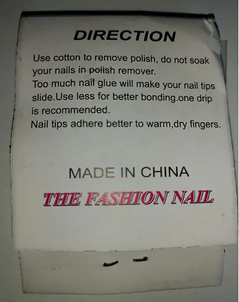 Photo de l’avis officiel: NAIL ART New Fashion Holograw Art Nail Faux ongles — risque: Risque chimique